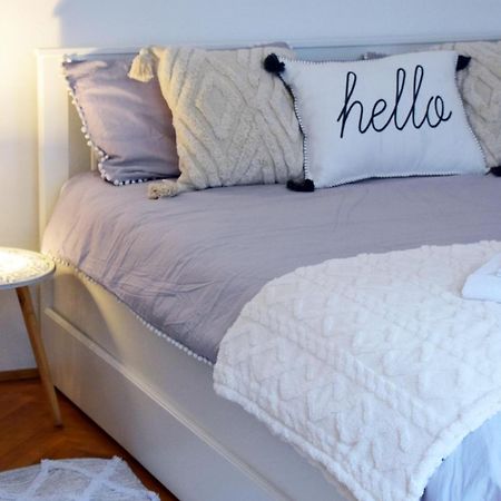 Hi!5 Spacious Apartment Budapest Palotanegyed Zewnętrze zdjęcie