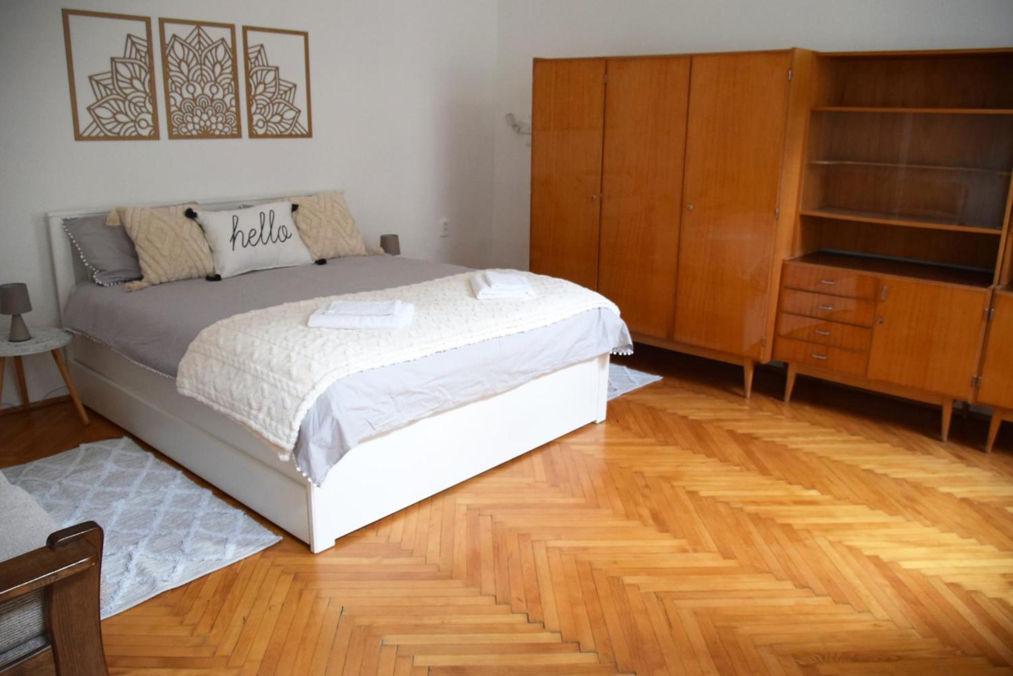 Hi!5 Spacious Apartment Budapest Palotanegyed Zewnętrze zdjęcie